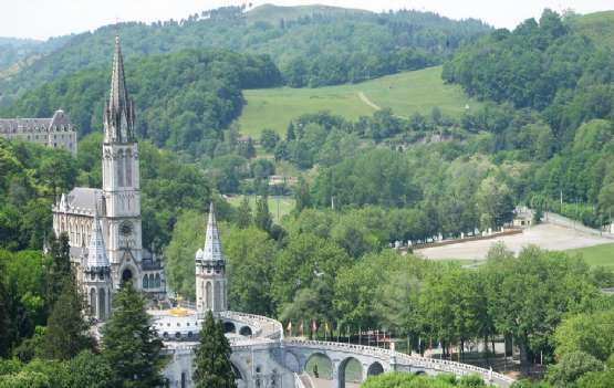 PEREGRINAÇÃO AOS SANTUÁRIOS FRANCESES